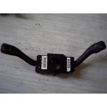 

698948 control Clean Volkswagen Golf Iv Saloon (1j1) 2.3 V5