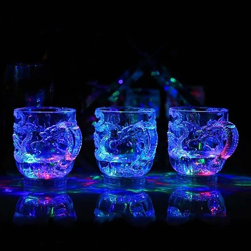 1 шт. модный светодиодный мигающий цветной активируемый в воде светящийся дракон Пиво Виски оригинальная бутылка кружка домашняя офисная чашка