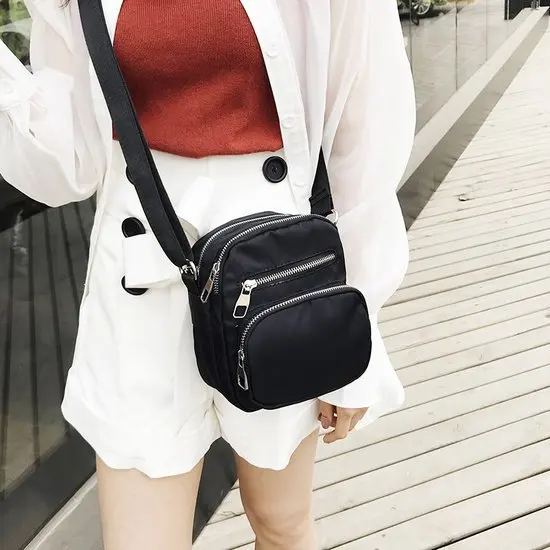 

2018 Summer New Style Waterproof Nylon Cloth Square Sling Bag Men And Women Simple Multi-pockets Practical Outdoor Bag