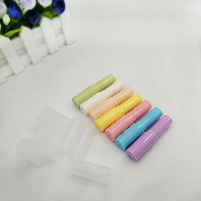 50pcs plastic lip balm tube Slender cylindrical Lipstick tube rotating Directly filled with frosted lid White yellow red pink