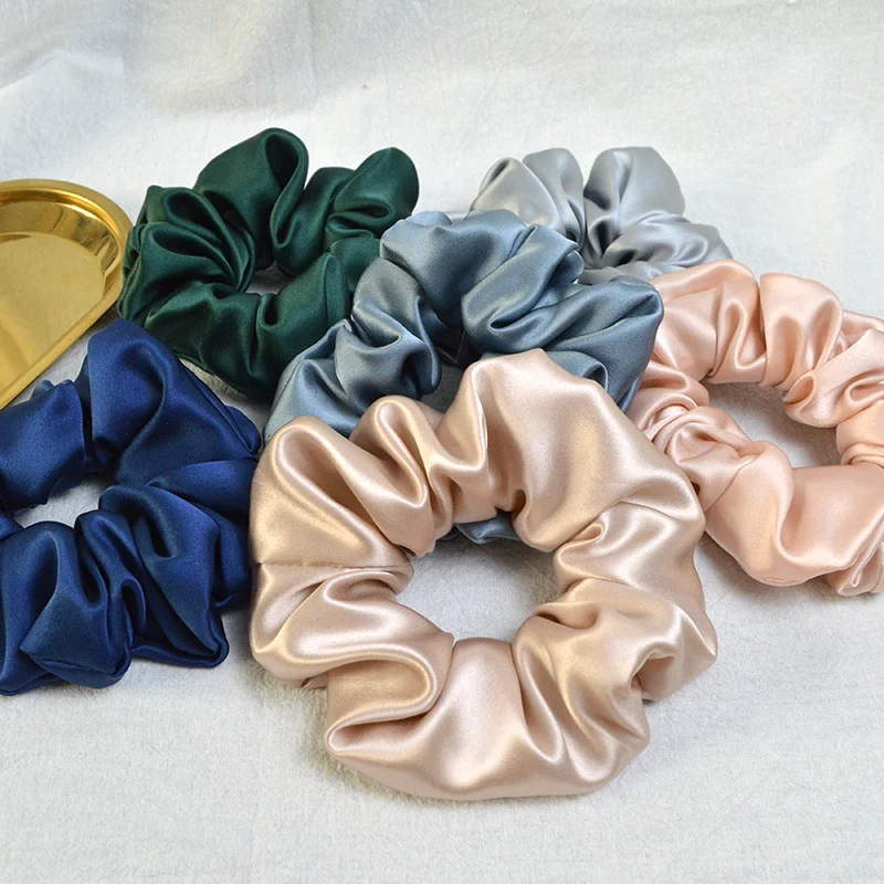 100% Pure Silk Hair Scrunchie Width 3.5cm Hair Ties Band Girls Ponytail Holder Luxurious Colors Sold by one pack of 3pcs claw hair clips