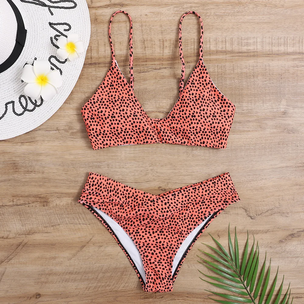 

2020 New Brazilian Split Swimsuit Women Leopard Print Open Back Women's Beach Fashion Sexy Triangle T-shaped Bikini Swimwear
