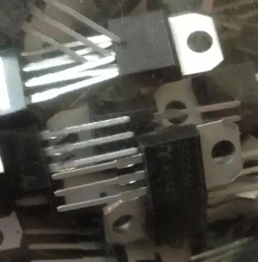 30 шт./лот S8055R TO220