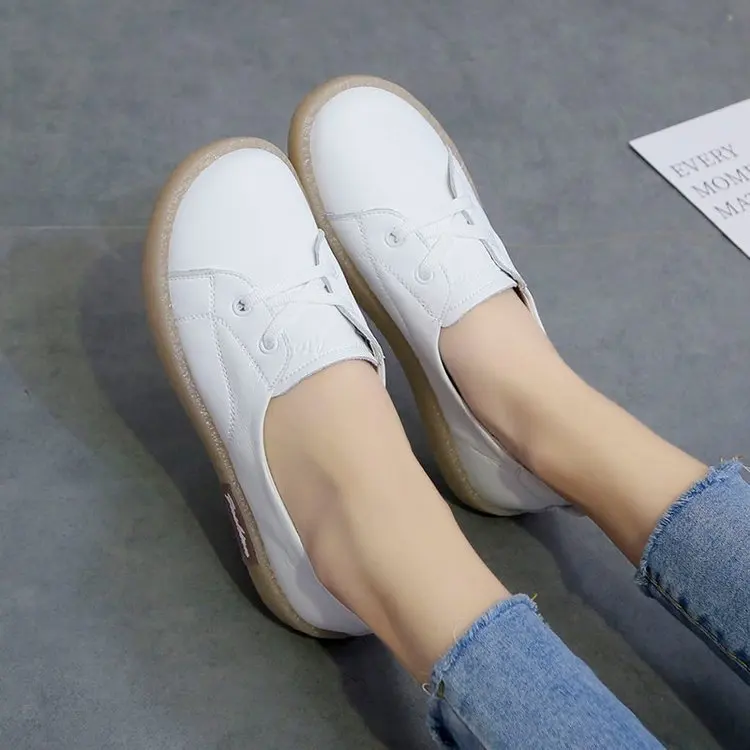 

Black And White with Pattern Small Leather Shoes Women's 2019 Summer Low-Cut Online Celebrity Small White Shoes Women's Versatil