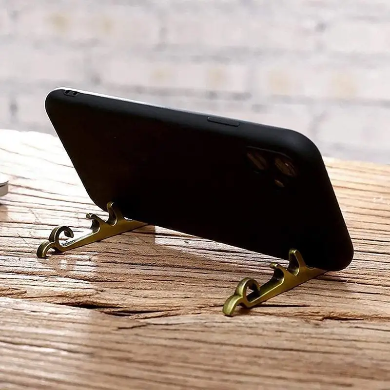 

2020 new magnetic phone holder Openers convenient Chinese knot mobile phone holder Multifunction corkscrew Magnetically small la