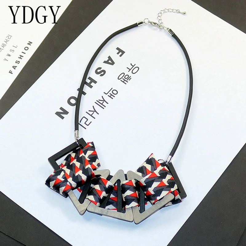 2019autumn and winter new clavicle chain colored laced necklace, ladies fashion air Necklace