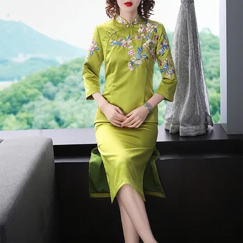 

2020 spring new women retro embroidered cheongsam Chinese style long embroidered quality dress