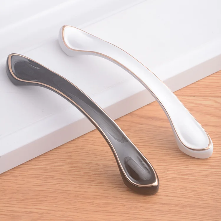 

Creative Paperback Large Light Hook Modern Minimalist Cabinet Large Drawer Handle Simple European Large Cabinet Door Handle
