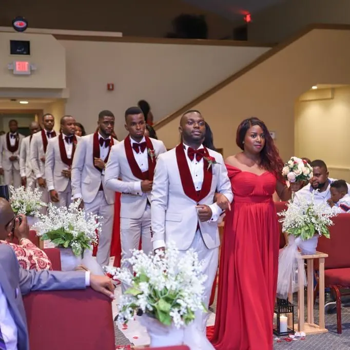 white-ivory-Men-Suit-2019-new-Wedding-Suits-For-Men-Burgundy-Shawl-Collar-3-Pieces-Slim