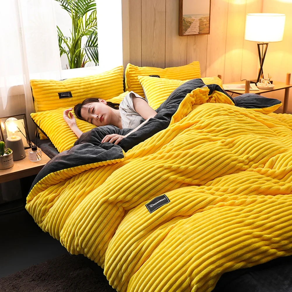 

4PCS Flannel Duvet Cover Set Thickened Warm Quilt Cover Bedsheets Pillowcase for Bedroom
