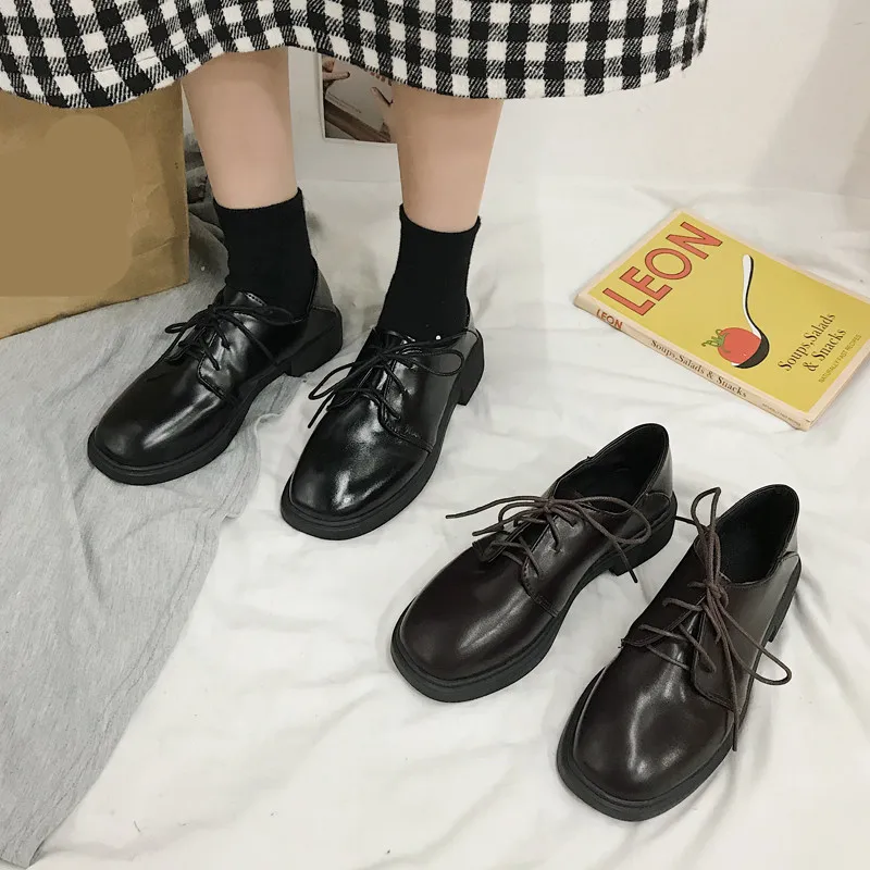 

Womens Derby Shoes Square Toe Casual Female Sneakers British Style 2020 Fashion Women's Flats Leather Cross New Comfortable