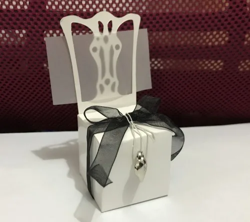 100 шт./лот) Свадебная коробка для конфет, миниатюрная золотая коробка для стула со всеми золотыми украшениями, вечерние подарочные коробки
