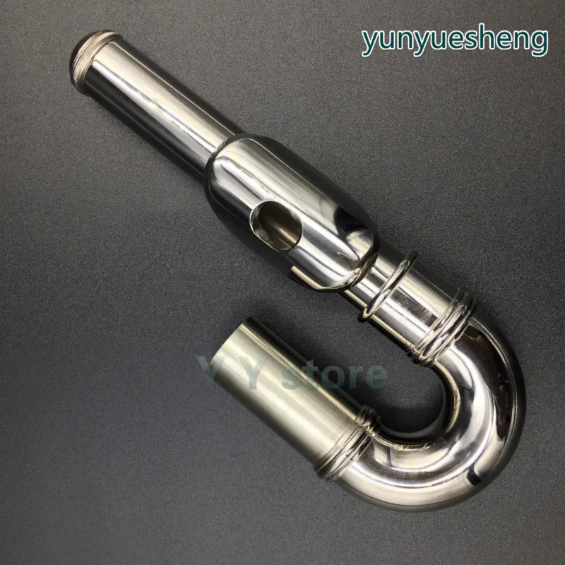 

Curved flute head joint - great for young students - improve posture