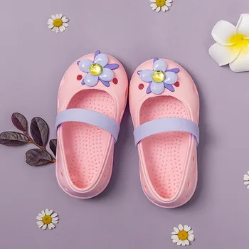

Girls' Slippers Summer Home Cute Non-slip Soft Bottom Flower Hole Shoes Outer Wear EVA Baby Children's Sandals and Slippers