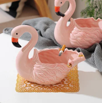 

Creative Modern Home Bar Ceramic Flamingo Shape Ashtray Desktop Ornament Lovely ashtrays Home Dcoration Smoking Tray Gift LF288