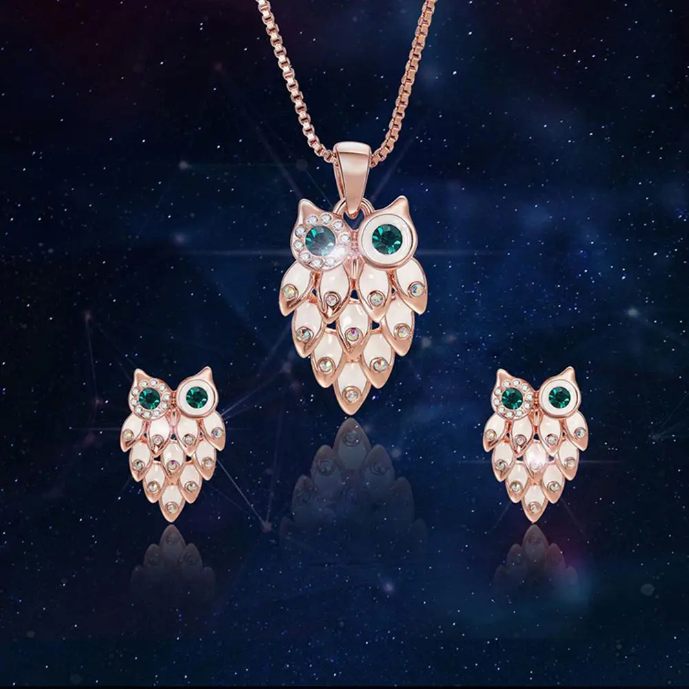 

Elegant Women Owl Pendant Necklace Shiny Rhinestone Stud Earrings Jewelry Set New Chic