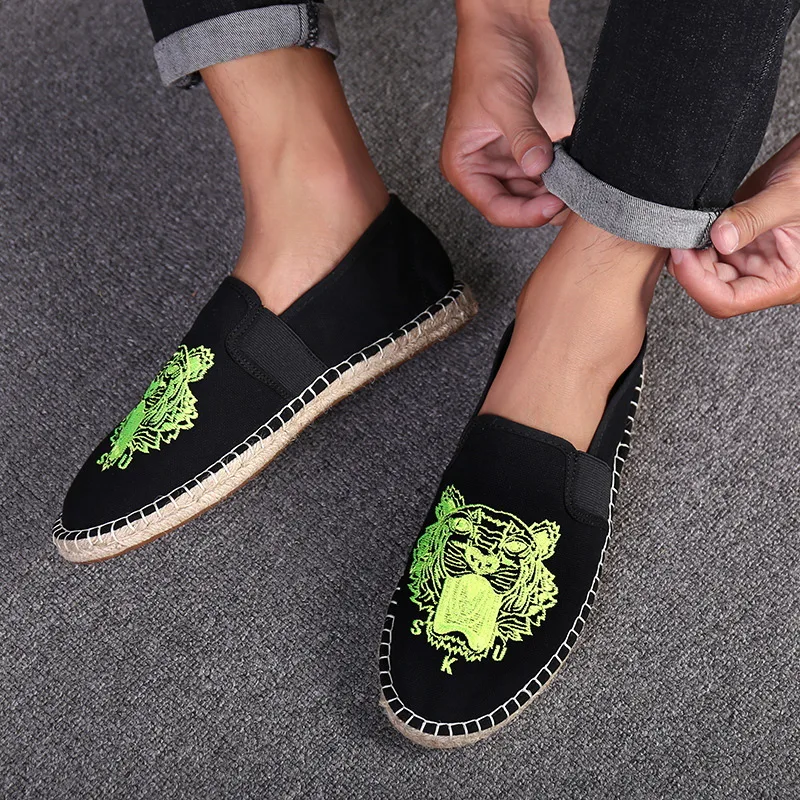 

Summer Trendy Shoes Men's Slip-on Loafers Hemp Straw Canvas Shoes Old Beijing Cloth Shoes MEN'S SHOES Embroidered Fisherman Shoe