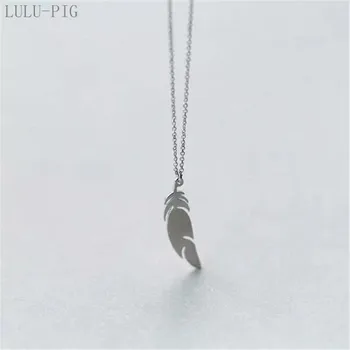 

LULU-PIG Hot new 925 silver necklace Korean version and European and American glossy feather necklace anti - allergy C081