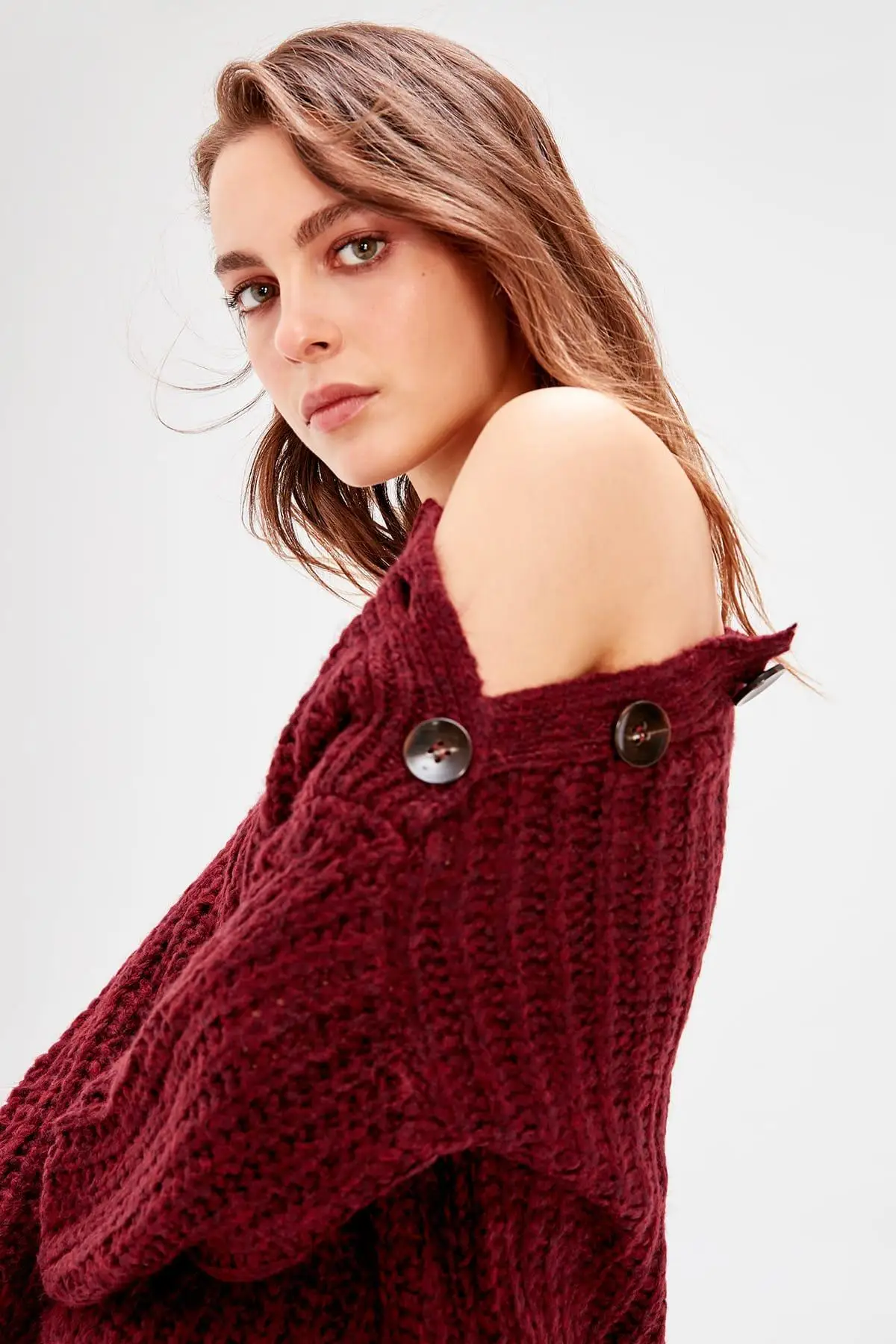

Trendyol Burgundy Button Detail Sweater Sweater TWOAW20ZA0075