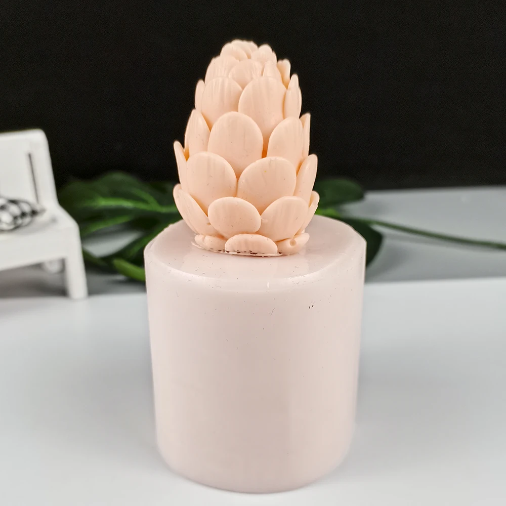 

3D Pine Cone Festival Candle Mold Silicone Mold Fondant Cake Decoration Craft Household DIY Baking Tools Kitchen Tools