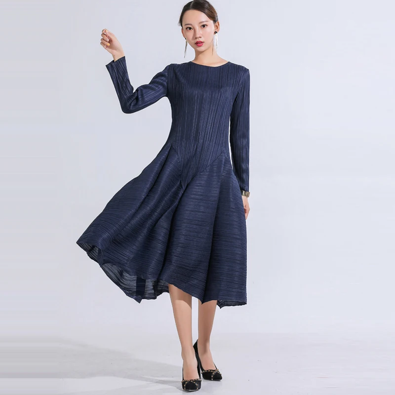 Changpleat Весенние новые женские платья Miyak плиссированные модные однотонные с o-образным вырезом солидные Большие размеры с длинным рукавом женское платье D8980