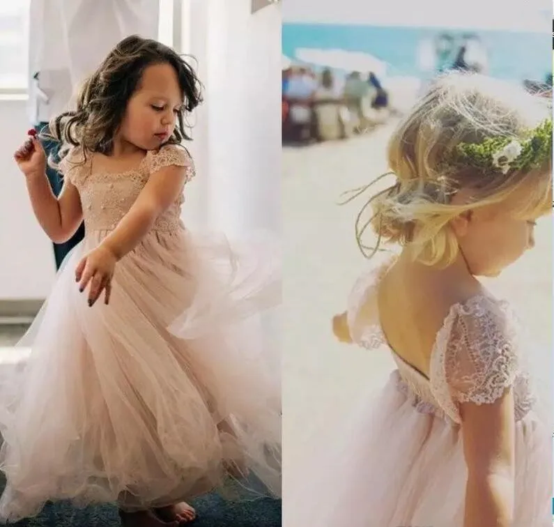 Цвета слоновой кости с цветами для девочек платье Кепки рукава кружева и тюля квадратный трапециевидной формы платье на первый день рождения милые девушки Нарядные платья