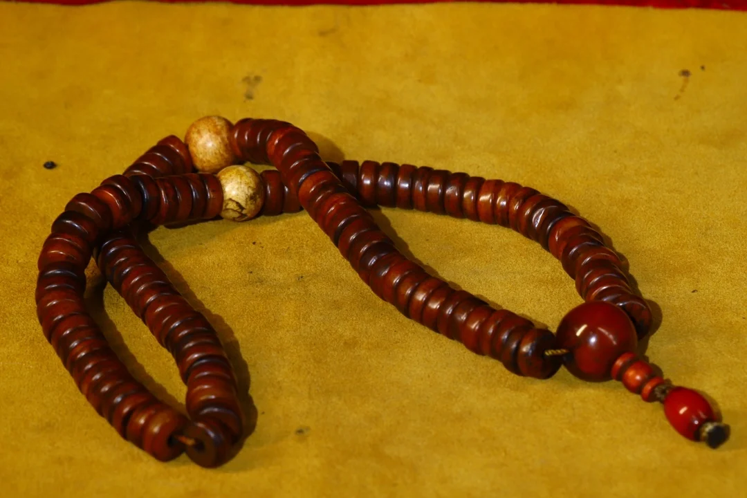 

Коллекция тибетских храмов 15 дюймов, старая натуральная Габала, ручная работа, бусины Будды, ожерелье, амулет, подвеска, городской дом, Экзор...