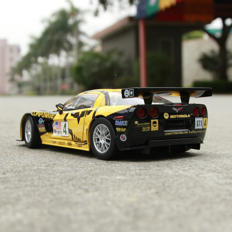 Bburago 1:24 Lamborghini летучая мышь FIAGT сплав гоночный автомобиль-трансформер модель автомобиля Моделирование Украшение автомобиля коллекция Подарочная игрушка