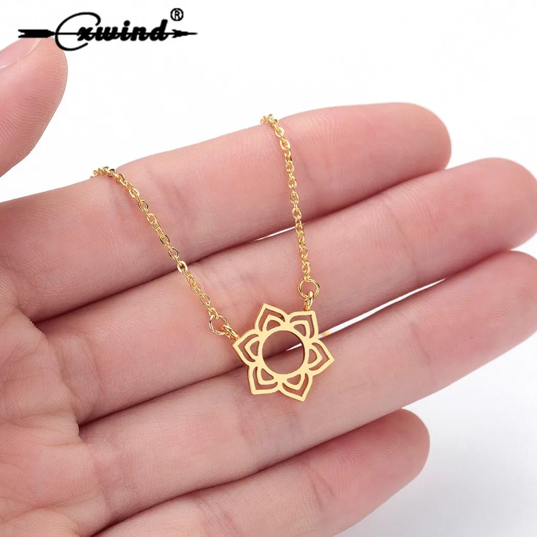 

Cxwind Fashion Rose Fleur Necklace Declaration Collier Femmes Charme Maxi David of Star Necklaces Boho Bijoux Femme Collier