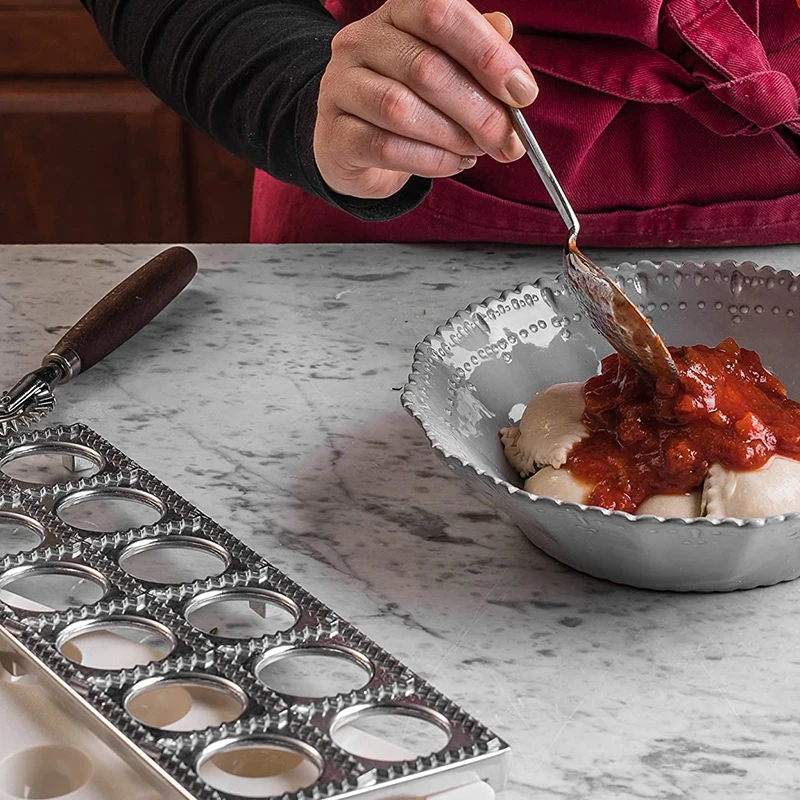Tescoma Form Für Eckige Ravioli, Brett Für 21 St