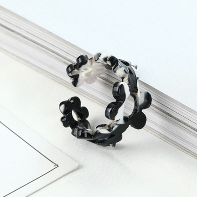 Fashion Acetic Acid Flower Rings for Women Lady Personality Leopard Acrylic Opening Adjustable Rings Finger Jewelry Gift