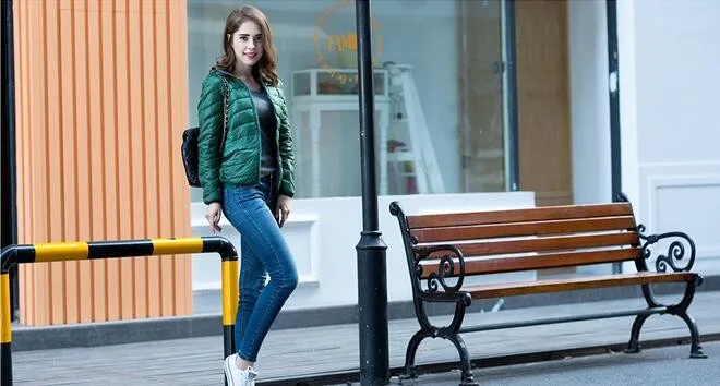 S-xxxl Новинка, зимняя женская куртка на 90% белом утином пуху, женские ультра легкие пуховики с капюшоном, теплое зимнее пальто, парки