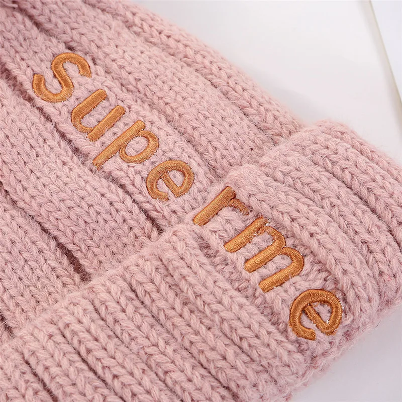 USPOP, женские вязаные шапки skullies с вышитыми буквами, женские зимние шапки, плотные теплые бархатные шапки с подкладкой, симпатичный помпон, шапки с помпонами