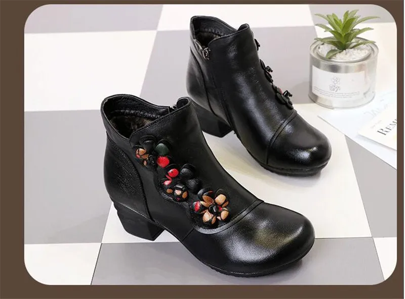 YAERNI Autumn Winter Shoes Woman Cow Leather Flower Shoes Comfort Med Heel Ankle Boots Genuine Leather Fashion Shoes women