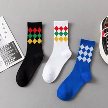 Men and women socks fashion diamond pattern three color cotton socks personality street hip hop skateboard couple sock