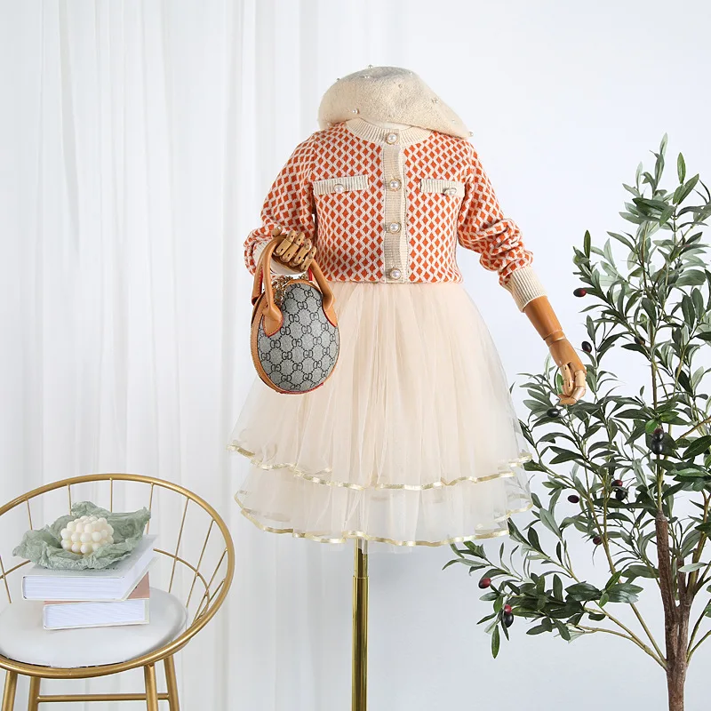 

Girls Sweater Set 2019 Autumn New Ocean Diamond Sweater Cardigan wiith Half-length Skirt Two-piece