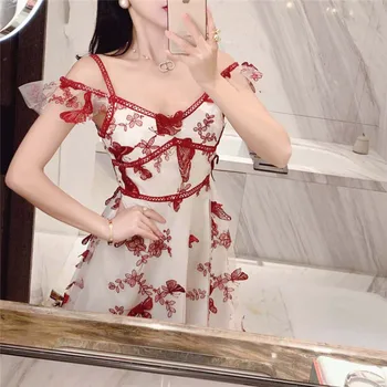 

2020 new spring to restore ancient ways small fashion popular logo embroidered gauze dress temperament in Thailand