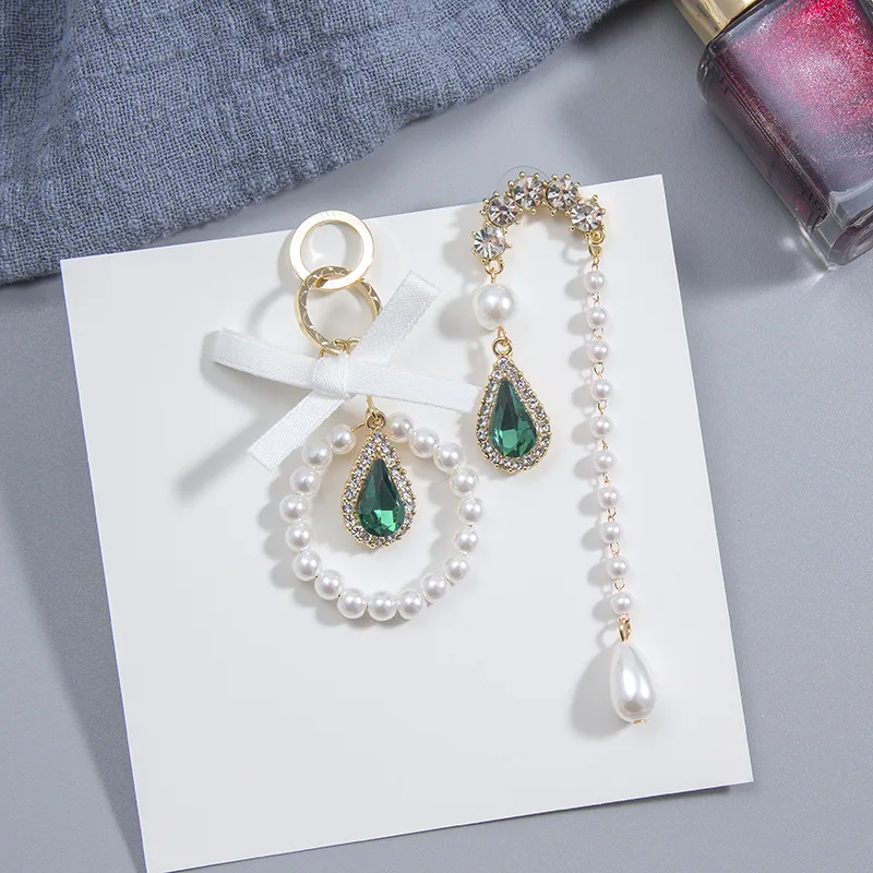 

New Korean Asymmetric Pearl Ribbon Butterfly-knot Earrings Long Exaggerated Earrings Stylish Personality Boho Earrings For Women