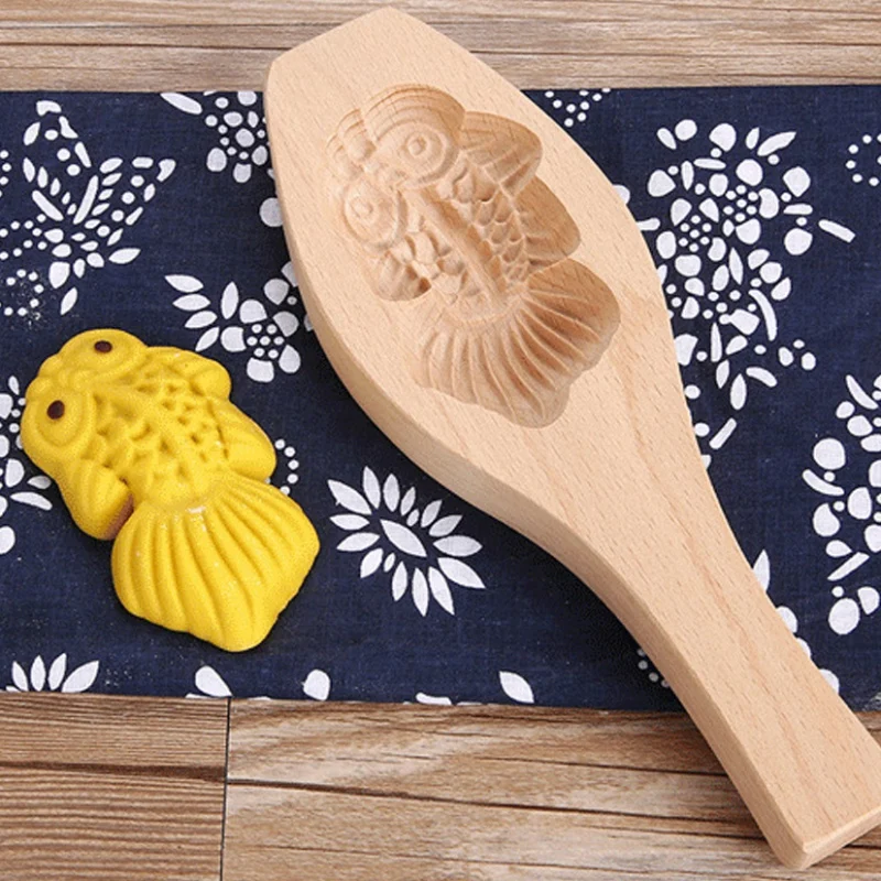 Wooden Moon Cake Mold Fish Shaped Kitchen Biscuit Chocolate Candy Mold DIY Pastry Baking Mold For Home Kitchen Bakery