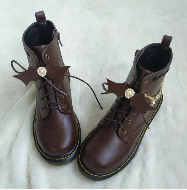 vintage round head martin boots