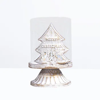 

Hollow out Iron Candle Holder Christmas Candlesticks Romantic Desktop Decor for Home Party (Christmas Tree)