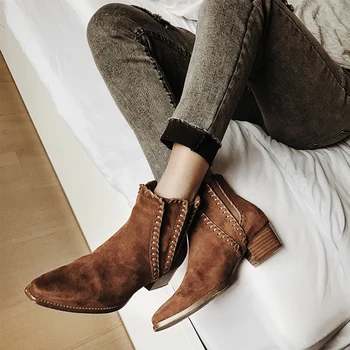 

2020 new autumn and winter carnival leather woven microfiber suede desert British style Martin boots thick heel boots fashion