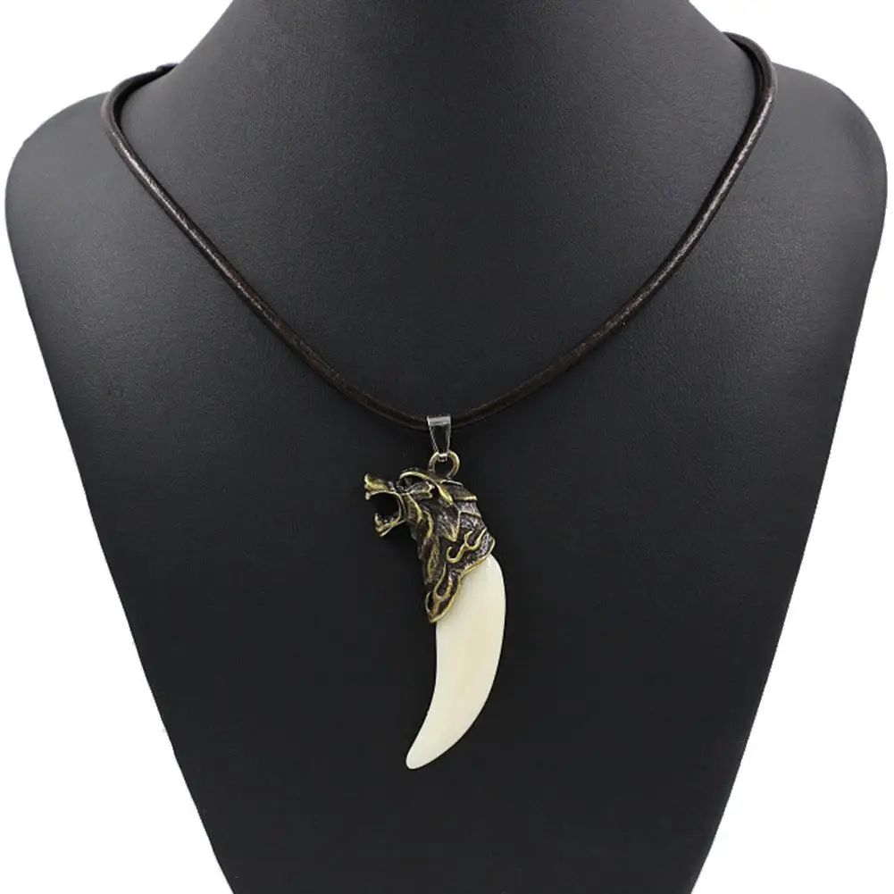 4 Color Antique Men Necklace Tribal Carved Wolf Fang Tooth Pendant Faux Leather Rope Necklace Resin Wolf Tooth Alloy Pendant