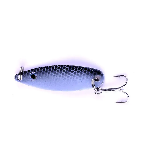 1PCS Hot 5CM/6.5G Metal Sequin Fishing LURE Artificial Bait 3D Eyes With Ring And Three Hooks 2