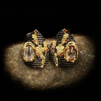 

Exquisite Golden Flower Earrings Natural Crystal Shiny Ladies Earrings Black Gold Style Italian Designer Original Jewelry