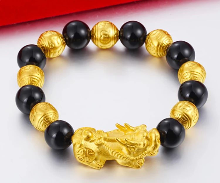 5282193663_812310567