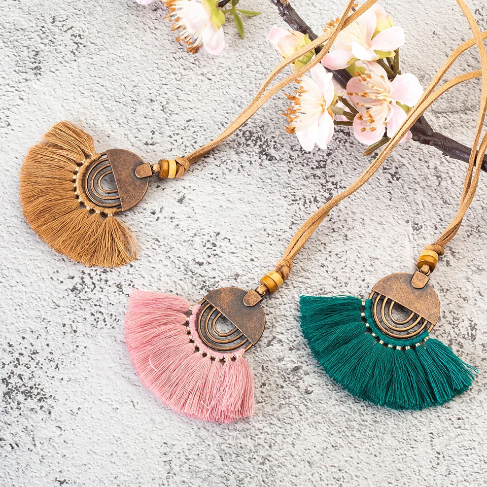 Винтажное длинное ожерелье из ткани с кисточками на свитере в богемном стиле