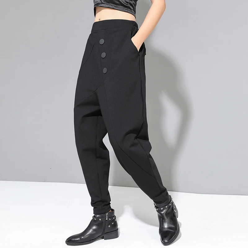 [EAM] Черные Брюки-шаровары с высокой эластичной талией и пуговицами, новинка, свободные брюки, женские модные брюки, весна-осень, 1D677
