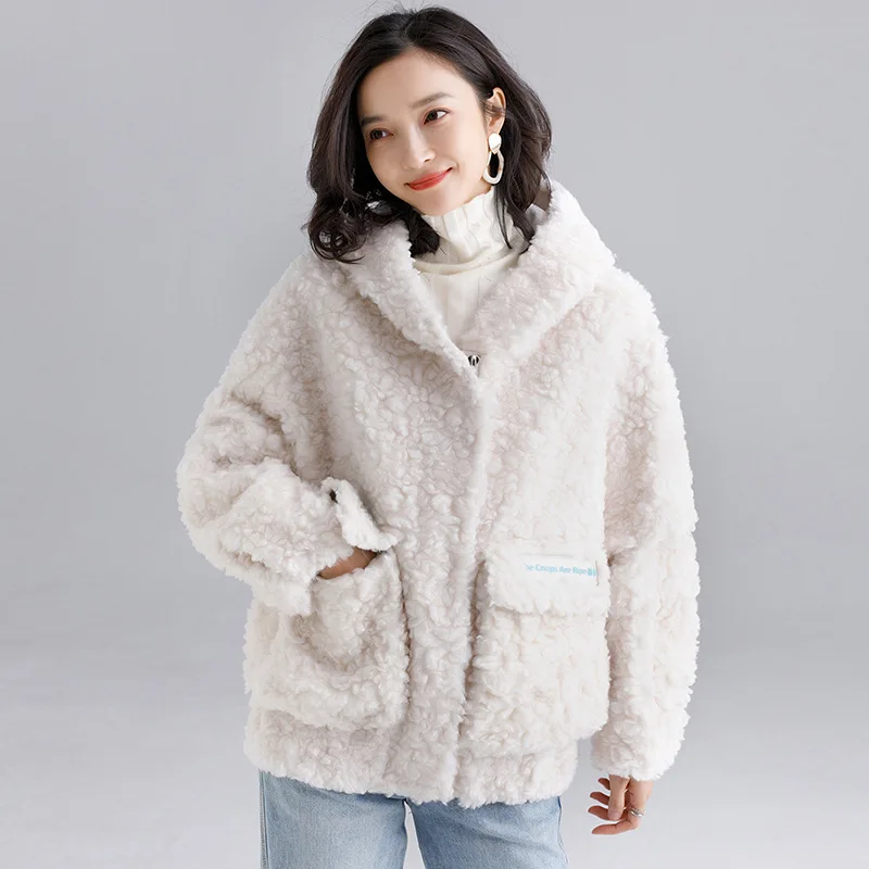 

Real Fur overCoats Winter Jackets Women s short Waterproof lamb sheep shearing Fur hooded casual thick Warm 2019 white free ship