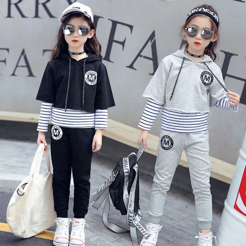 

2020 Girls Spring Sets 3 Pcs Letter Print Hooded Top And Striped T shirt With Pants Teenage Girl Causal Suits Autumn 8 10 12 14